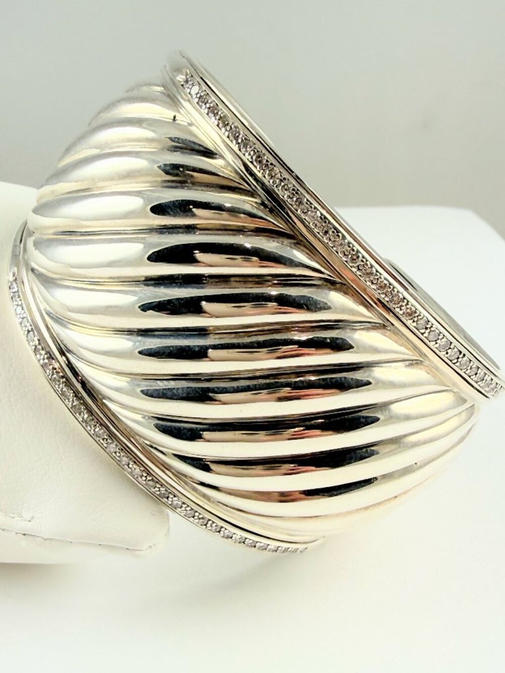 DAVID YURMAN WIDE DIAMOND THOROUGHBRED CUFF BRACELET